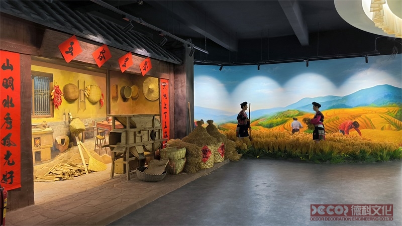 VR展館設(shè)計(jì)中如何展示科學(xué)與技術(shù)的創(chuàng)新成果？